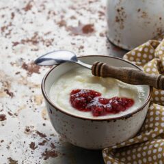 Budinca de ovaz cu miere, scortisoara si dulceata (Activ)