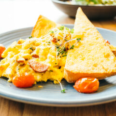 Cheesy Scramble eggs